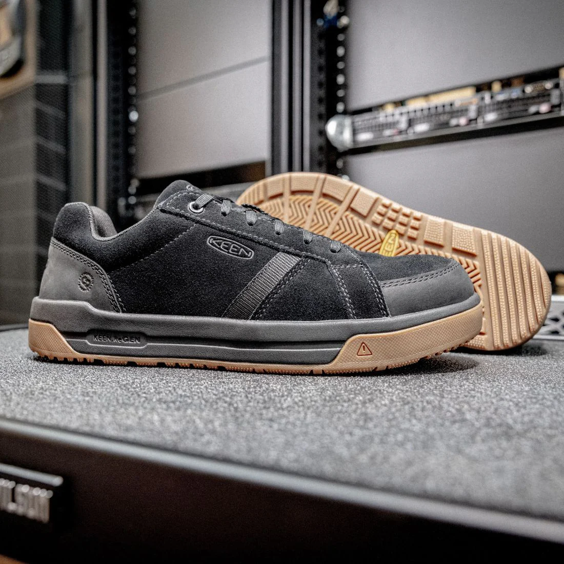 Chaussures de travail Keen Kenton SD+ à embout composite pour homme 1031300 - Noir - Image 2